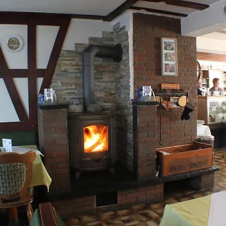 Mollseifer Hof Готель